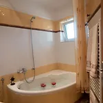 Ourdreamhouses Hereou Loutraki 4* אגם ווליאגמני