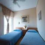 Pensjonat Ourdreamhouses Hereou Loutraki 4*
