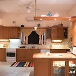 Ourdreamhouses Hereou Loutraki אגם ווליאגמני