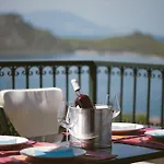 Ourdreamhouses Hereou Loutraki בית הארחה 4*