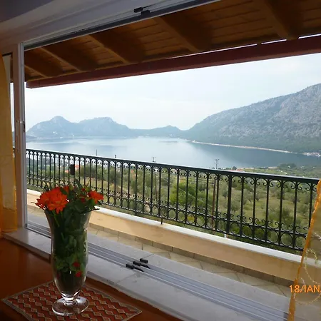 ゲストハウス Ourdreamhouses Hereou Loutraki