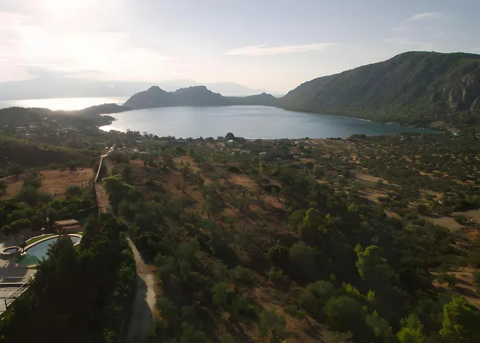 Ourdreamhouses Hereou Loutraki Casa de hóspedes Limni Vouliagmenis