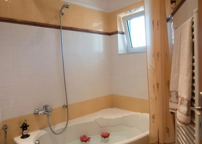 Ourdreamhouses Hereou Loutraki 4* Vouliagmeni insjö