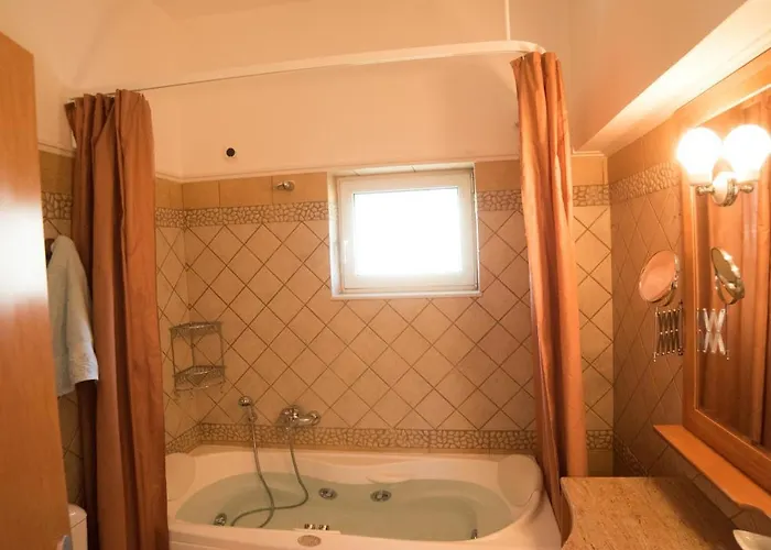 Ourdreamhouses Hereou Loutraki ゲストハウス