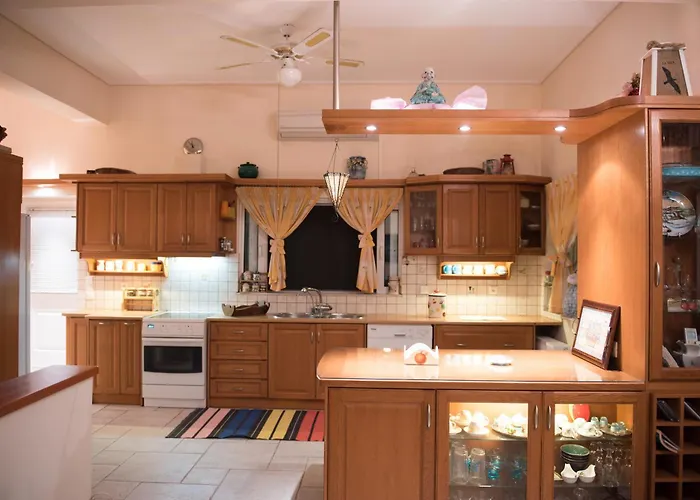 Ourdreamhouses Hereou Loutraki Vouliagmeni insjö