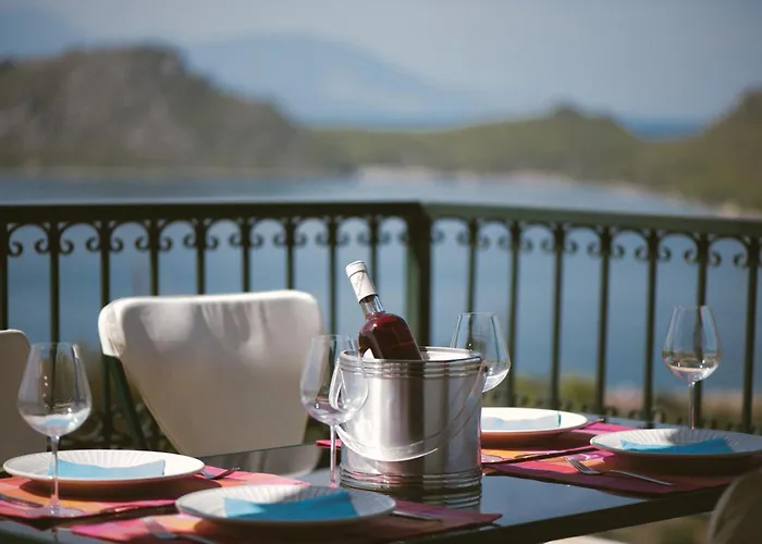 Ourdreamhouses Hereou Loutraki ゲストハウス 4*