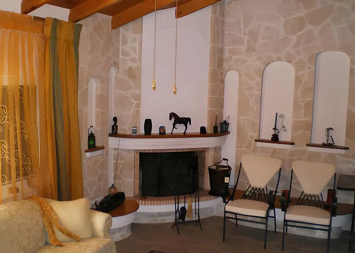 Ourdreamhouses Hereou Loutraki ゲストハウス ブリアグメニ湖