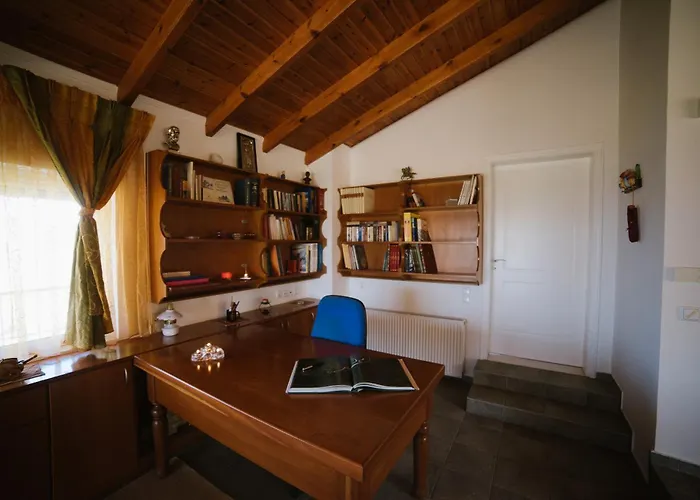 Ourdreamhouses Hereou Loutraki